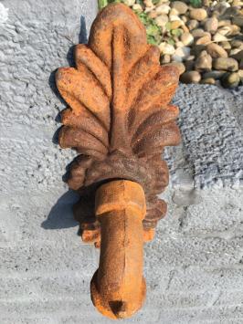 Wasserspeier für Wandbrunnen, Rosette + Doppelblatt, Gusseisen - Rust